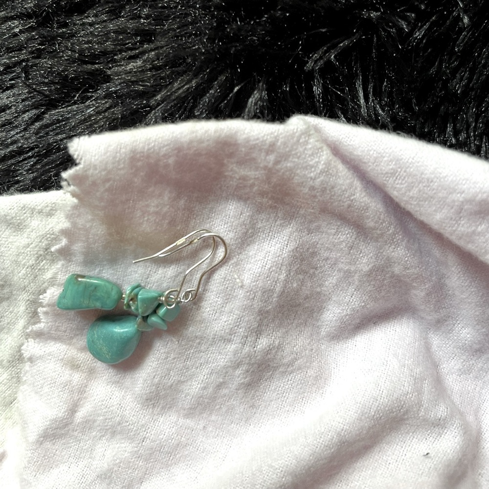 Silver Turquoise Bracelet with matching Earring set - Picture 4 of 4